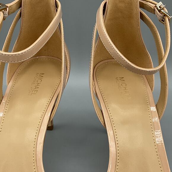 NEW Michael Kors Women’s Kimberly Faux Patent Leather Sandals Beige Size 10M - Picture 6 of 10